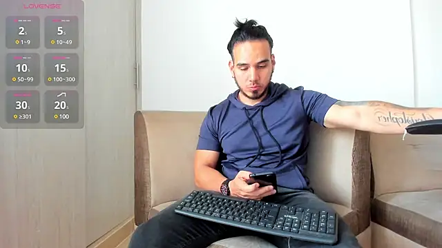 jhustin marcius online show from 24, 1, 2025