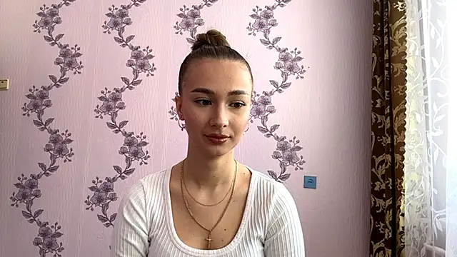 Snapshot of LacieHelaire chatting on 27, 2, 2026 LacieHelaire online show from 27, 2, 2026