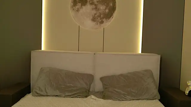 Arielle Vade online show from 27, 3, 2026