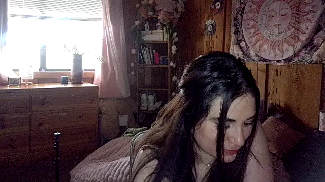 Snapshot of VelvetBrunetteXo chatting on 27, 4, 2026 VelvetBrunetteXo online show from 27, 4, 2026