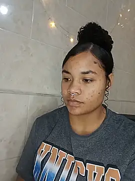 BrianaSweetxxx online show from 29, 5, 2026