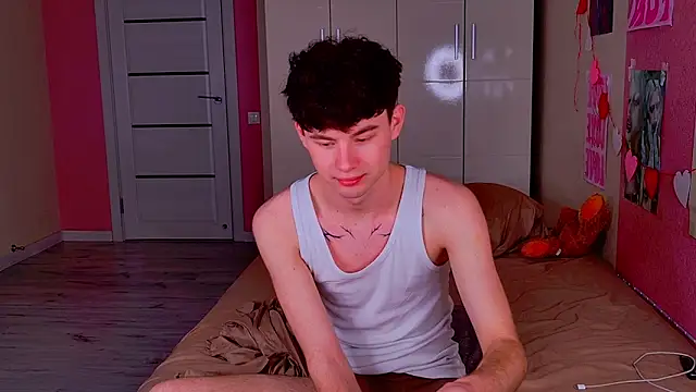 moon Gloww online show from 22, 3, 2026