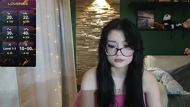 Whitney11 1131 online show from 20, 2, 2026