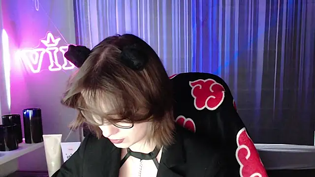 Snapshot of LunaXcherry chatting on 21, 7, 2026 LunaXcherry online show from 21, 7, 2026