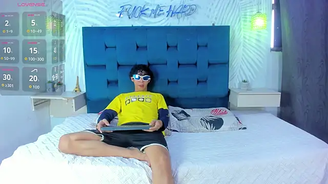 Snapshot of Adventurous_Boys chatting on 26, 2, 2026 Adventurous Boys online show from 26, 2, 2026