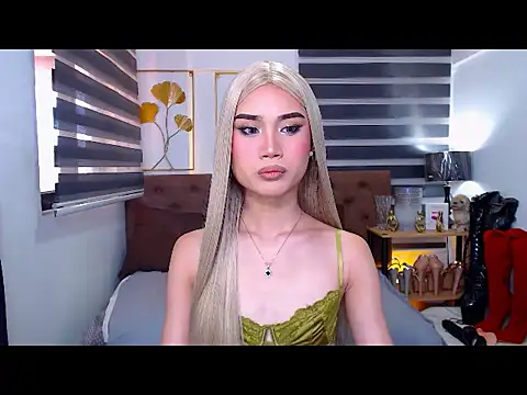 Snapshot of JuicyCockThea chatting on 1, 5, 2026 JuicyCockThea online show from 1, 5, 2026