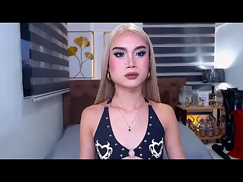 Snapshot of JuicyCockThea chatting on 17, 6, 2026 JuicyCockThea online show from 17, 6, 2026