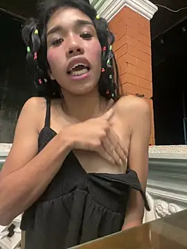 Queenoflustx online show from 3, 8, 2026