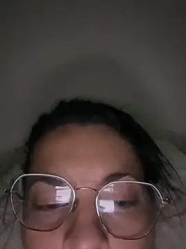 justinahallo online show from 9, 2, 2026