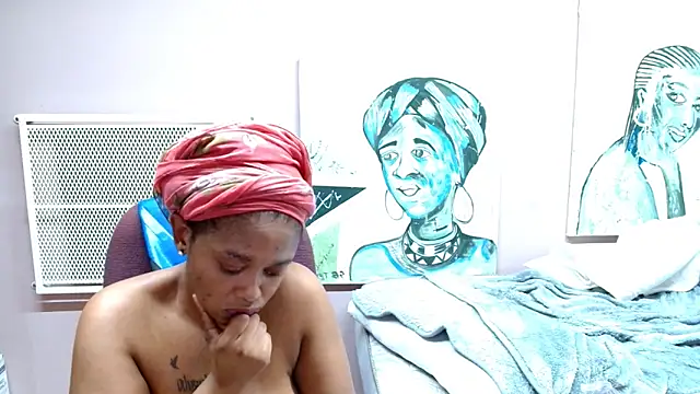 Snapshot of TyraHotxxx chatting on 31, 3, 2026 TyraHotxxx online show from 31, 3, 2026