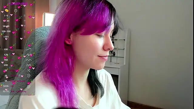 EmilyTrase online show from 29, 6, 2026