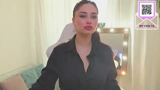 Sofia Plump online show from 30, 3, 2026