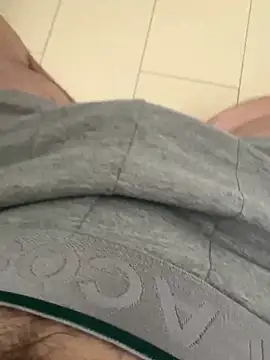 Snapshot of geilboy12 chatting on 13, 2, 2026 geilboy12 online show from 13, 2, 2026