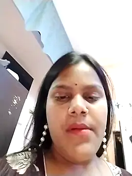 Newmomsexy online show from 22, 2, 2026