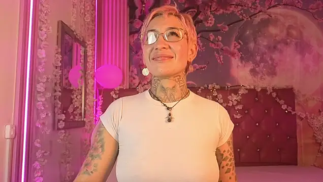 Everlyn sexx online show from 21, 2, 2026