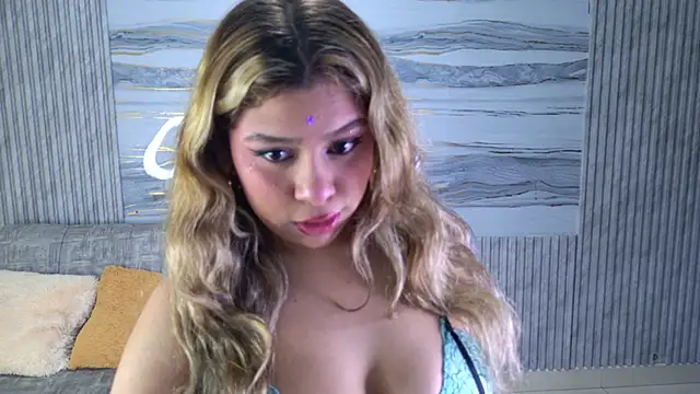 Snapshot of Sophie19__ chatting on 27, 4, 2026 Sophie19 online show from 27, 4, 2026