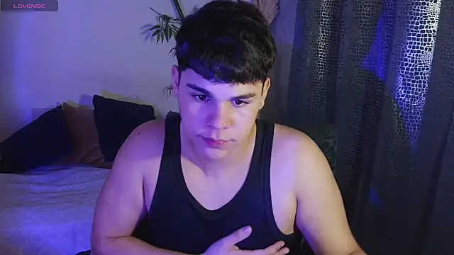 Snapshot of eithan_jonnes chatting on 21, 2, 2026 eithan jonnes online show from 21, 2, 2026