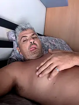 raysexy81 online show from 12, 7, 2026