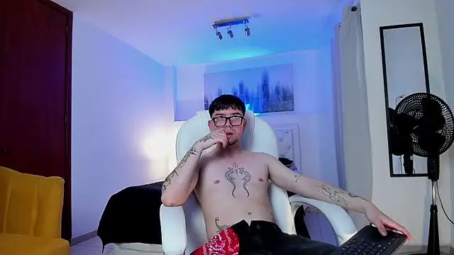 Snapshot of KaiStein chatting on 13, 2, 2026 KaiStein online show from 13, 2, 2026