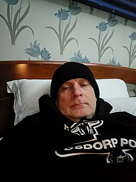 Snapshot of sk8brd_snwbrd_no_snitch chatting on 20, 2, 2026 sk8brd snwbrd no snitch online show from 20, 2, 2026