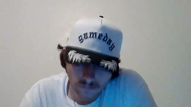 Tallhungandcloudy online show from 26, 2, 2026