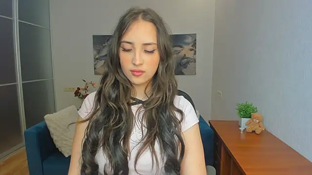 Snapshot of Effy_Royse chatting on 12, 7, 2026 Effy Royse online show from 12, 7, 2026