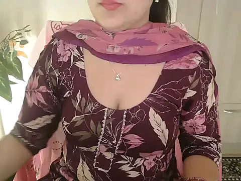  chitranshi online show from 4, 4, 2026