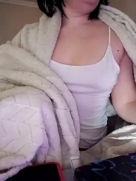 HornyCumBitch online show from 25, 2, 2026