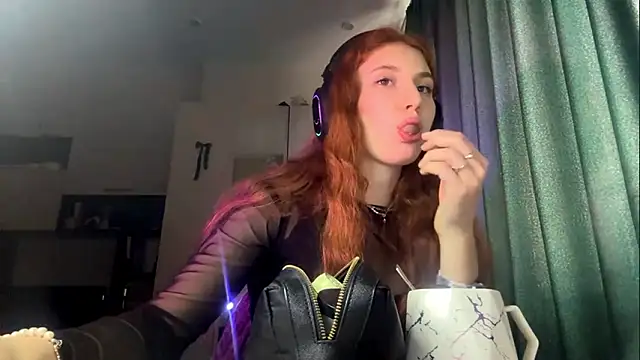 AliceCarrol online show from 16, 2, 2026