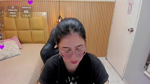 SAMANTHAFIORE1 online show from 18, 2, 2026