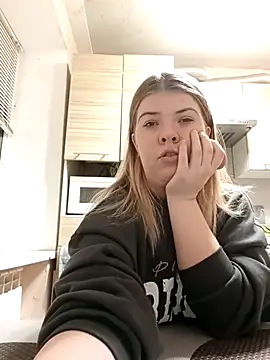 EvaTallor online show from 14, 2, 2026