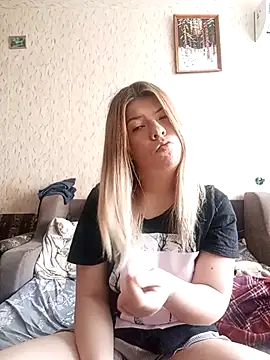 EvaTallor online show from 6, 3, 2026