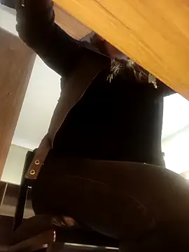 eva vidal  online show from 15, 4, 2026