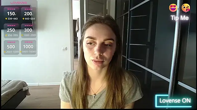  julia wonderful  online show from 11, 4, 2026