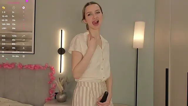 Snapshot of EclipseUrge chatting on 1, 3, 2026 EclipseUrge online show from 1, 3, 2026