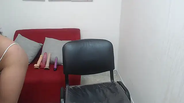 Snapshot of melodyprettykitty chatting on 2, 3, 2026 melodyprettykitty online show from 2, 3, 2026