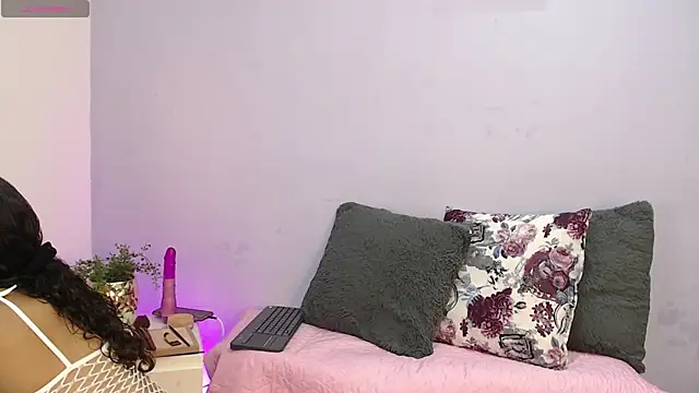 Snapshot of sugar_doll1 chatting on 15, 4, 2026 sugar doll1 online show from 15, 4, 2026