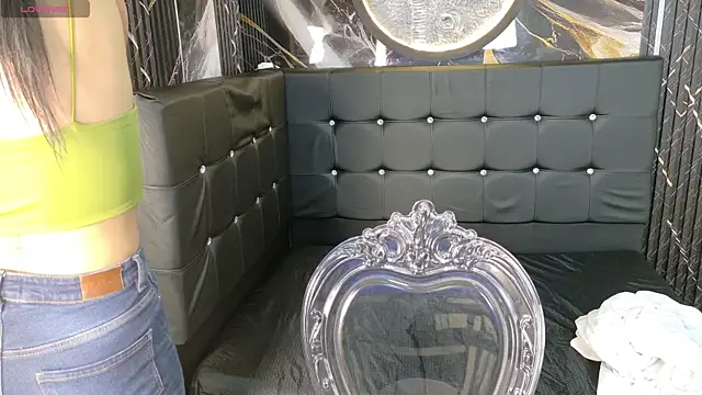  ArianaToroo online show from 19, 4, 2026