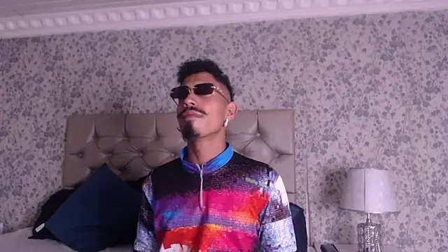 NoaahTylor online show from 21, 2, 2026