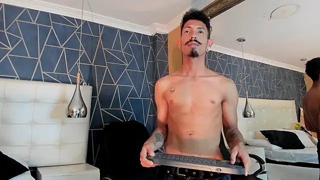 Snapshot of NoaahTylor chatting on 28, 3, 2026 NoaahTylor online show from 28, 3, 2026