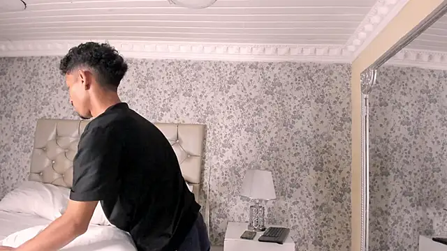 Snapshot of NoaahTylor chatting on 13, 4, 2026 NoaahTylor online show from 13, 4, 2026