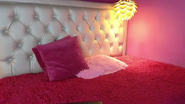 Snapshot of ivonne_heaven chatting on 26, 2, 2026 ivonne heaven online show from 26, 2, 2026