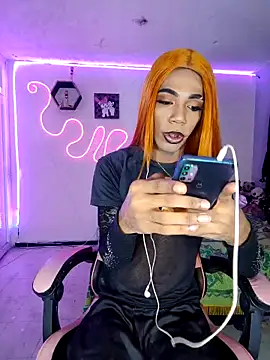 Snapshot of Violeta_R_ chatting on 5, 3, 2026 Violeta R online show from 5, 3, 2026