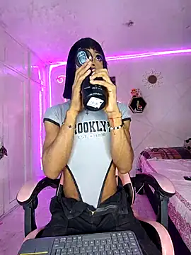 Snapshot of Violeta_R_ chatting on 23, 3, 2026 Violeta R online show from 23, 3, 2026