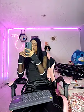 Snapshot of Violeta_R_ chatting on 28, 3, 2026 Violeta R online show from 28, 3, 2026