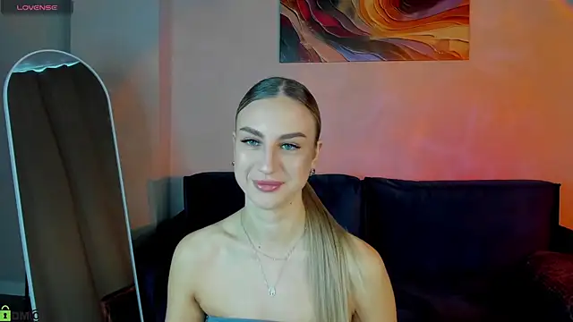 Snapshot of Silen_Tori chatting on 19, 2, 2026 Silen Tori online show from 19, 2, 2026