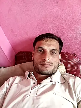 Beinghorny83 online show from 20, 2, 2026