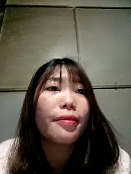 Girl-crazy1 online show from 9, 3, 2026