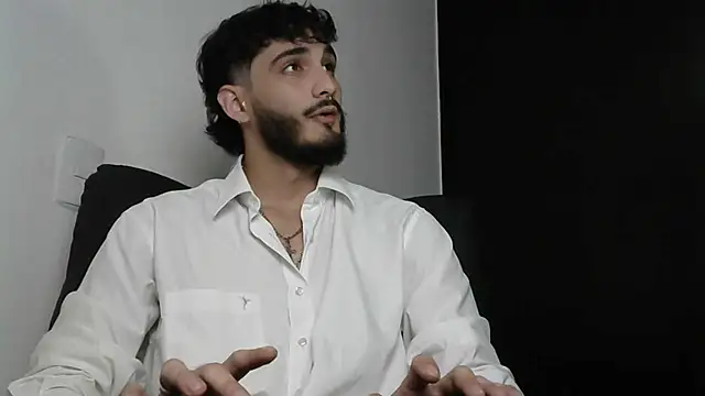 Snapshot of LovexJuxn8 chatting on 23, 2, 2026 LovexJuxn8 online show from 23, 2, 2026