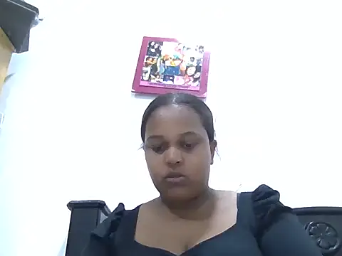 PerlaCurvasgrandes online show from 17, 2, 2026